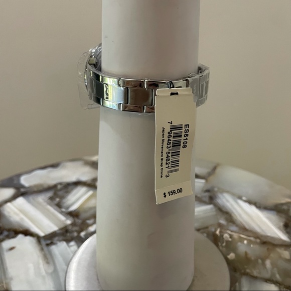 Woman’s fossil watch - Picture 5 of 7